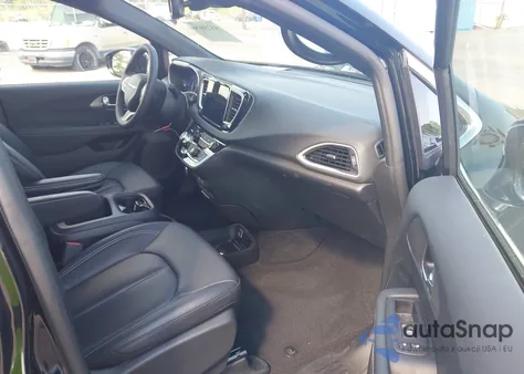 2025 Chrysler Pacifica Select из США, поврежденный, VIN 2C4RC1BGXSR544870